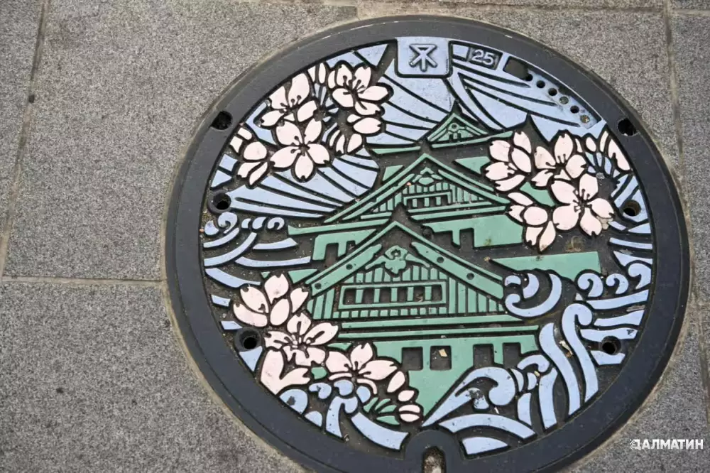 В Японии крышки канализационных люков продадут коллекционерам