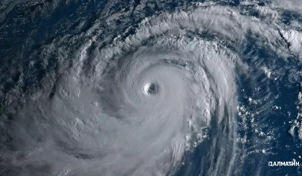 Ученый предрек появление на Земле вечного урагана
