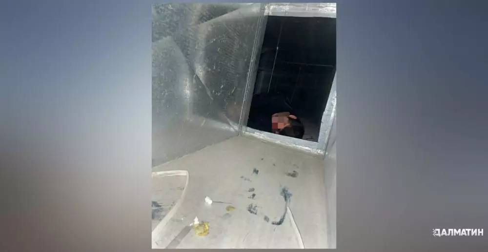 Уфимец уснул в вентиляции после того, как пытался выбраться из застрявшего лифта