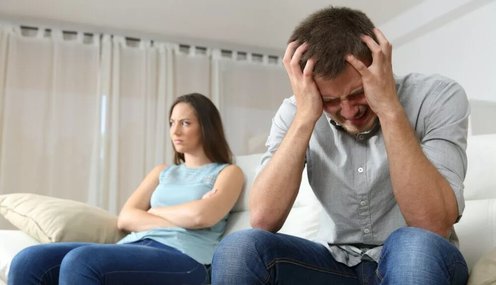 Муж расплакался, когда узнал, что жена в тайне от него копит деньги на случай развода