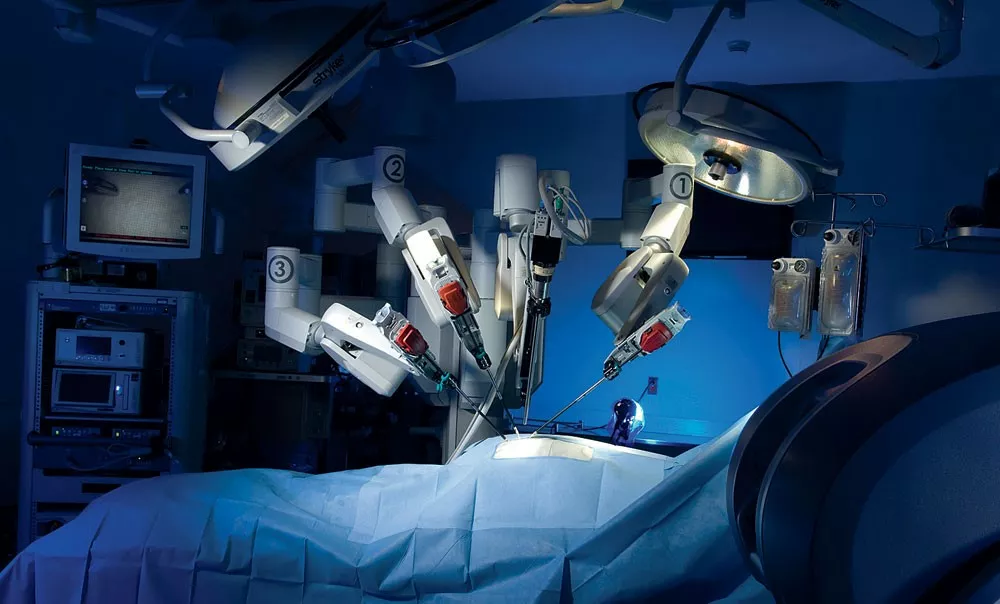 В США хирургический робот сжёг кишечник пациентки во время операции