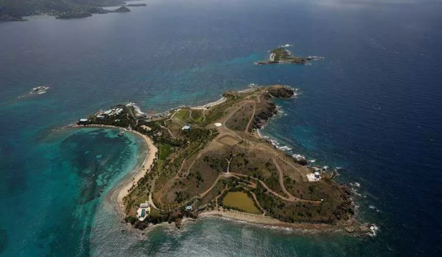 Остров Литл-Сент-Джеймс, который с недавних пор называется.