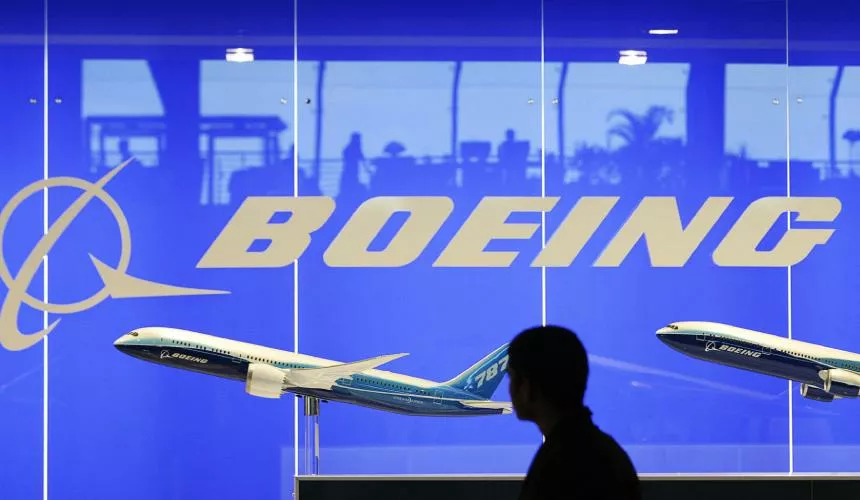 Инженер Boeing пожаловался на компанию и внезапно умер