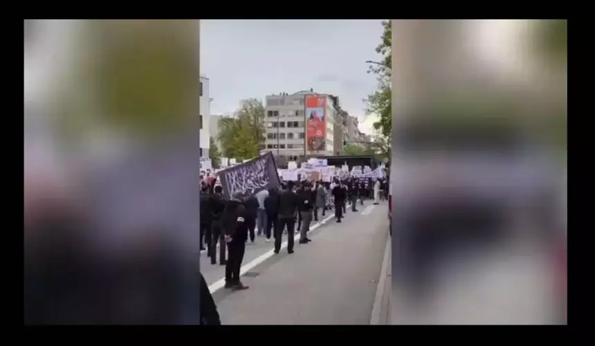 Митинг мусульман против исламофобии в немецком Гамбурге быстро перерос в призывы к «немецкому халифату»